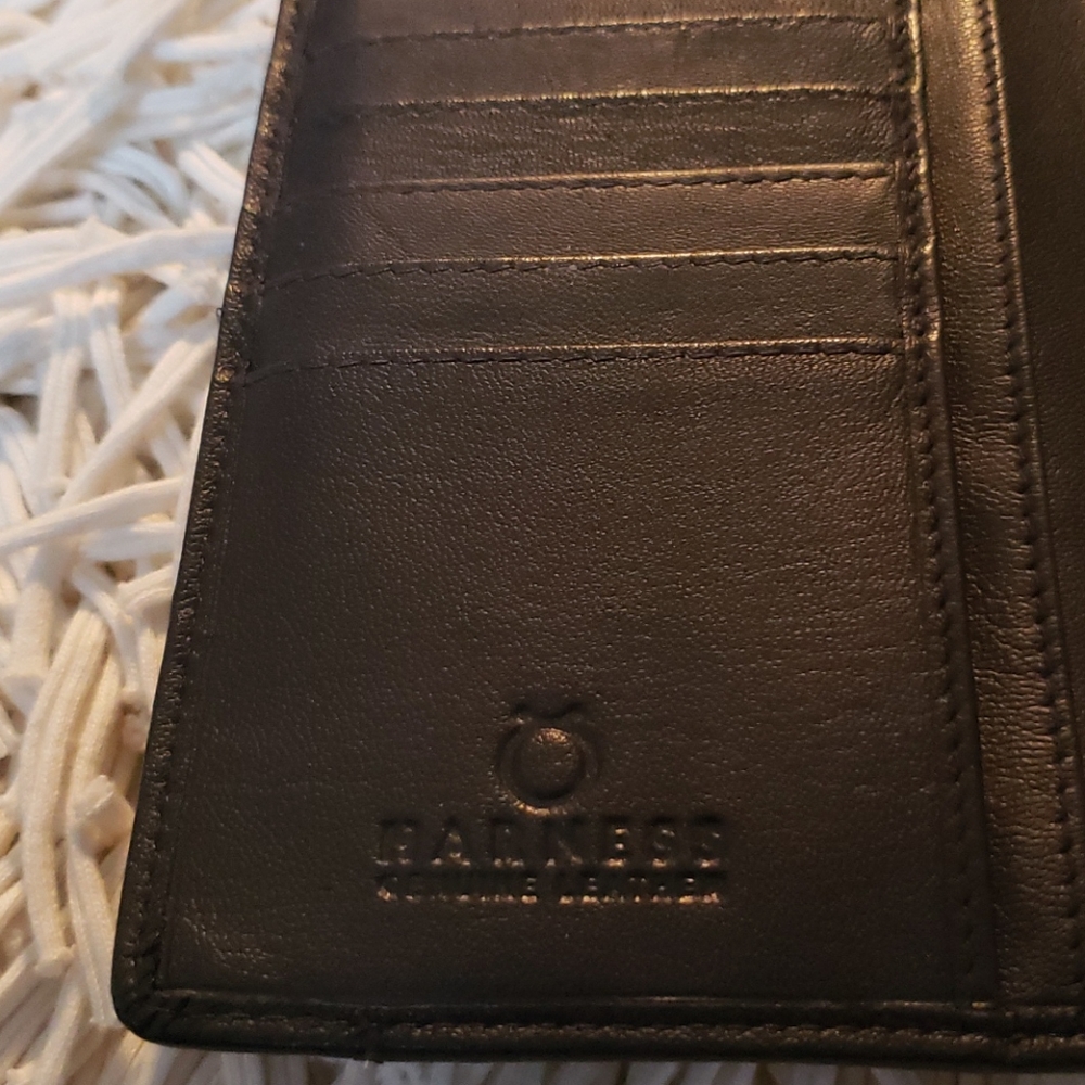 Harness  Brand Leather Wallet - Picture 4 of 5